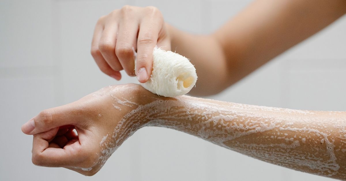 Sanft unter der Dusche: So findest du das perfekte Pflege-Duschgel für trockene Haut